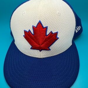 Toronto Blue Jays Hat New Era 59Fifty On Field Fitted MLB Cap 7 3/8 - Maple Leaf
